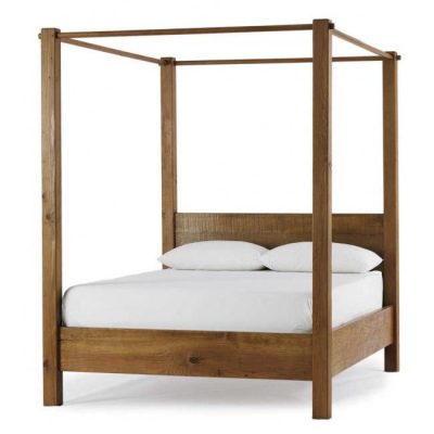 Canopy bed